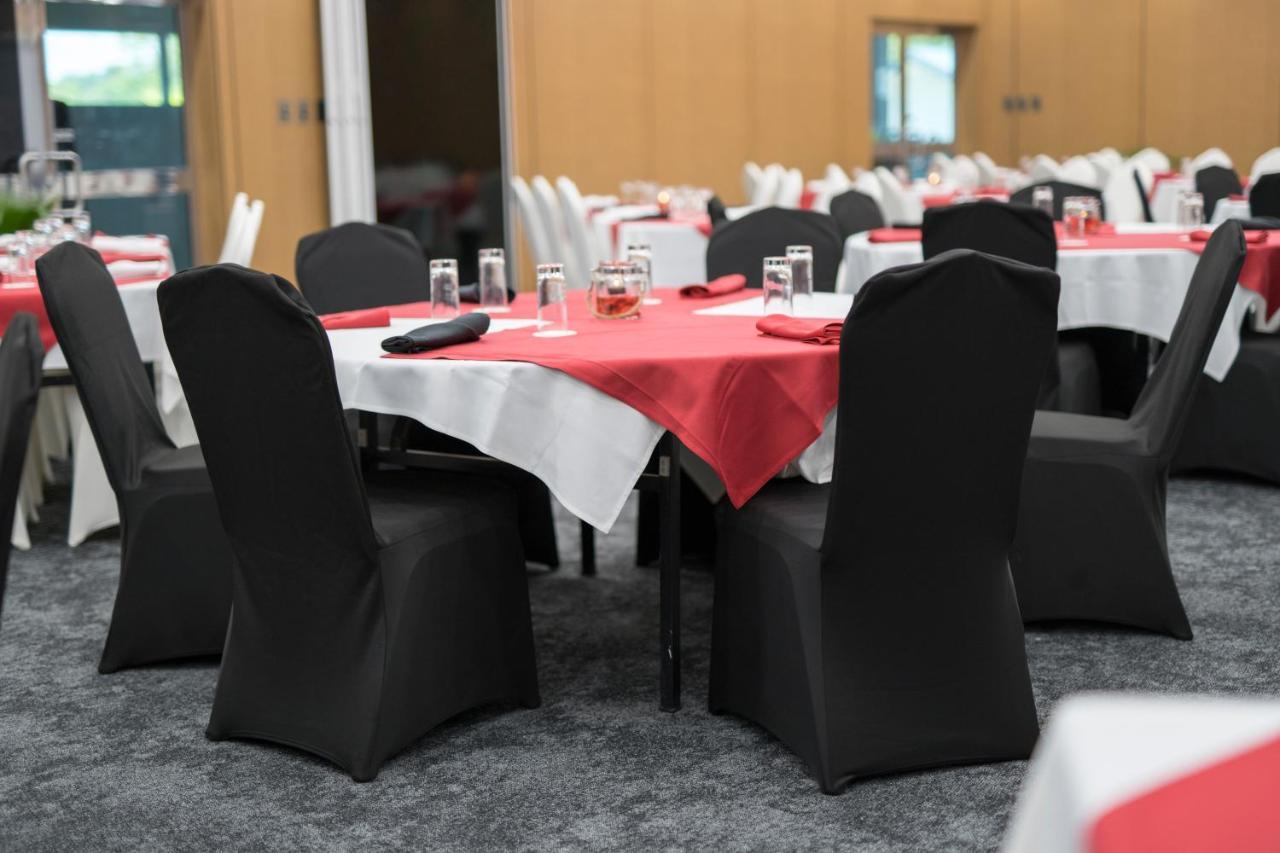 קוקופו Gazelle International Hotel מראה חיצוני תמונה