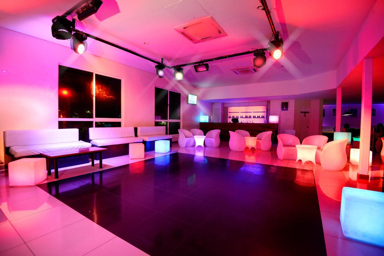 קוקופו Gazelle International Hotel מראה חיצוני תמונה