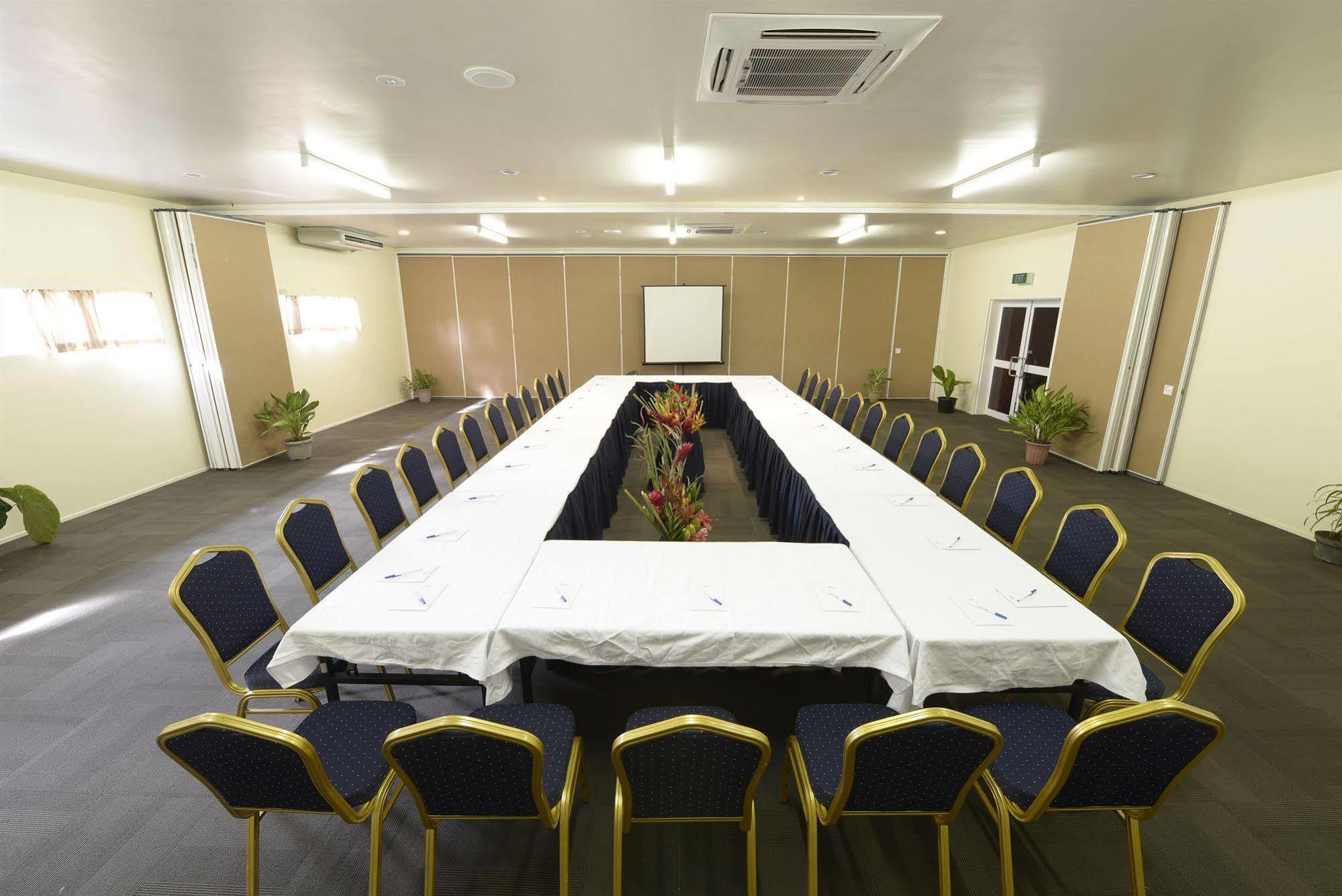 קוקופו Gazelle International Hotel מראה חיצוני תמונה